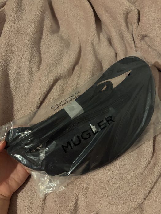 Nerka Mugler czarna z srebrnymi dodatkami
