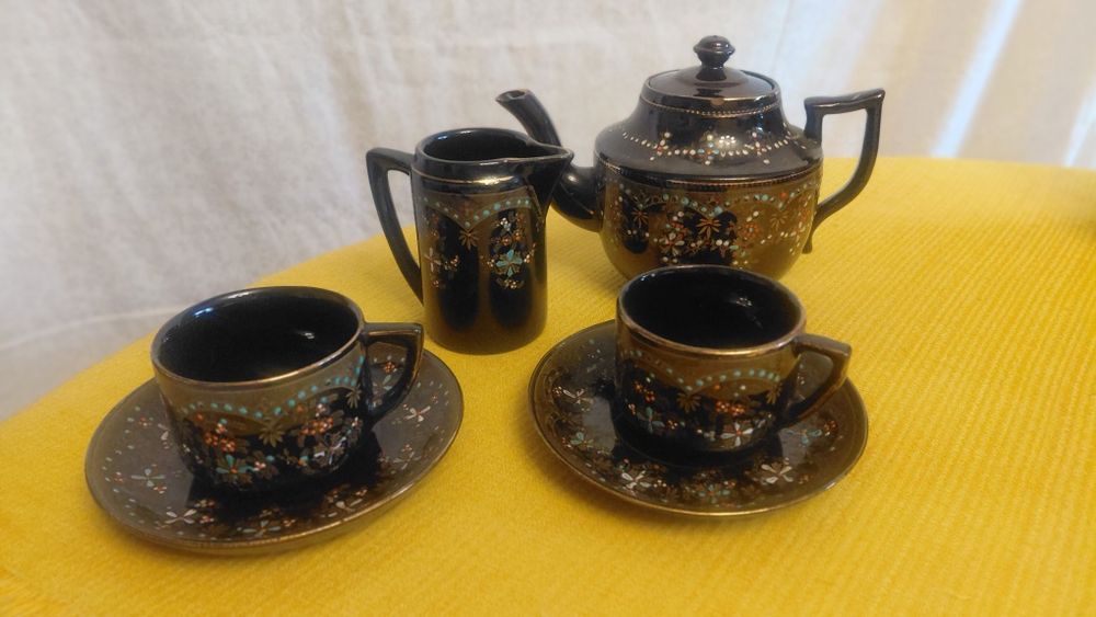 Zestaw angielskiej porcelany czarny kolor