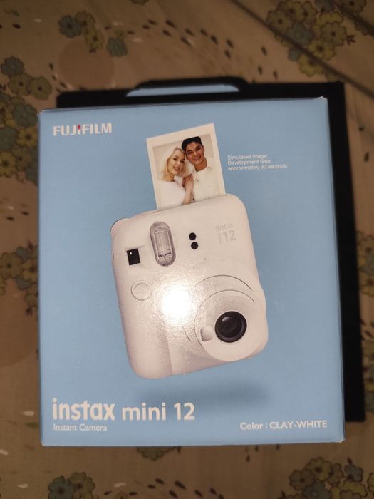 Instax mini 12, Fujifilm