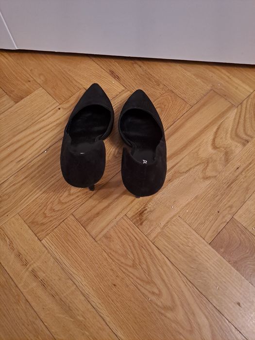 Czarne szpilki rozmiar 38