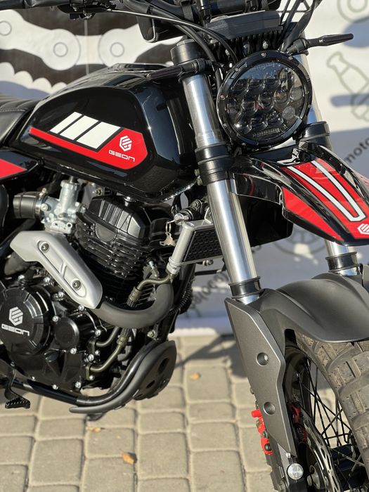 Новинка  Мотоцикл Geon Rockster 250 Доставка масло в подарунок