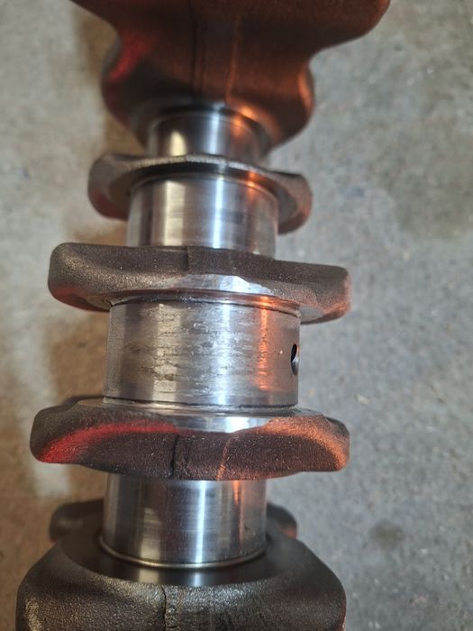 Колінвал до Opel Astra j 2016 рік 1.6 дизель.