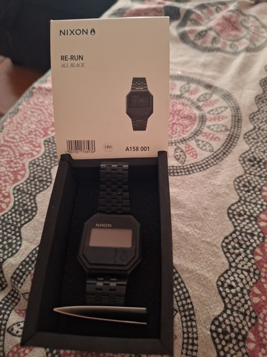 Relogio Nixon novo
