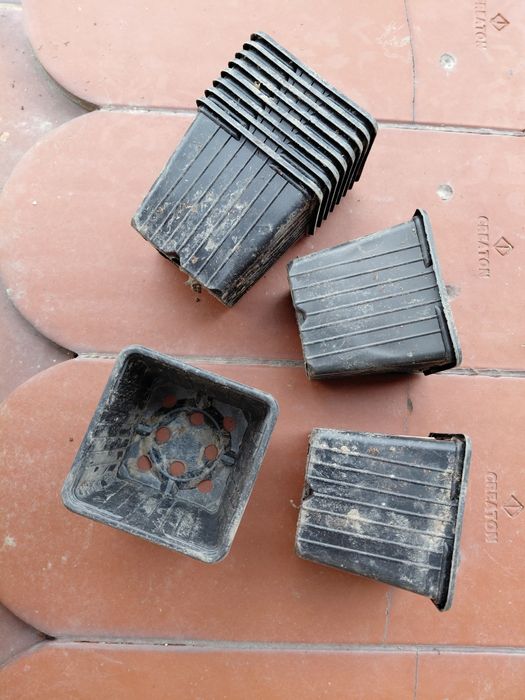 Doniczki kwadratowe p9