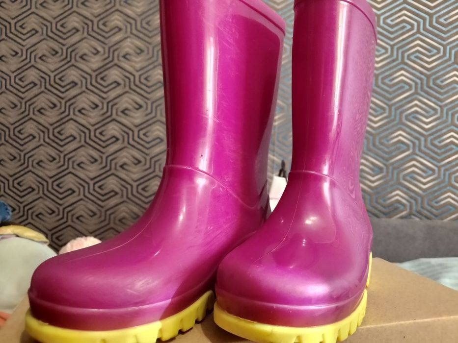 Чобітки на дівчинку