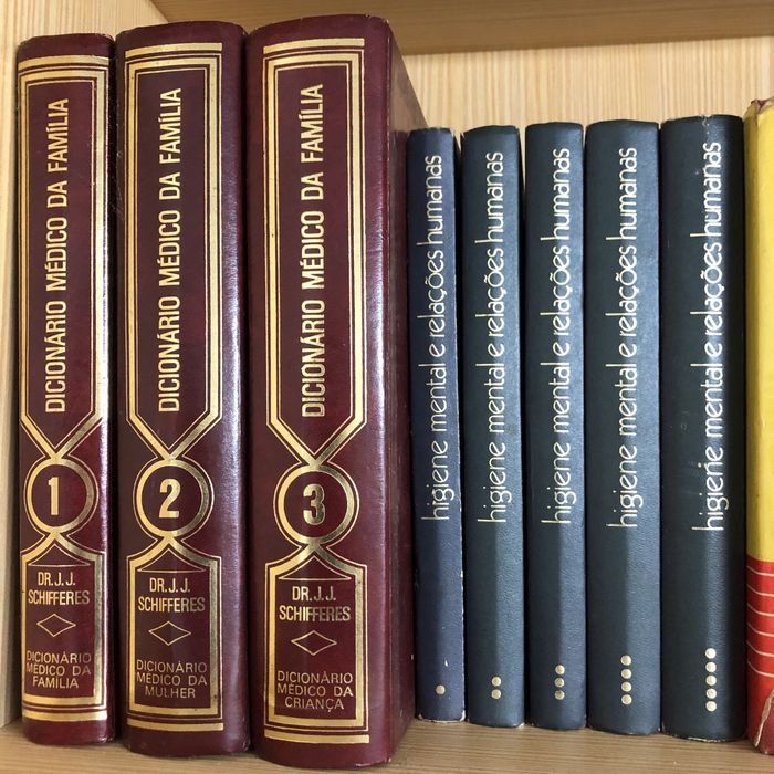 Vários livros práticos