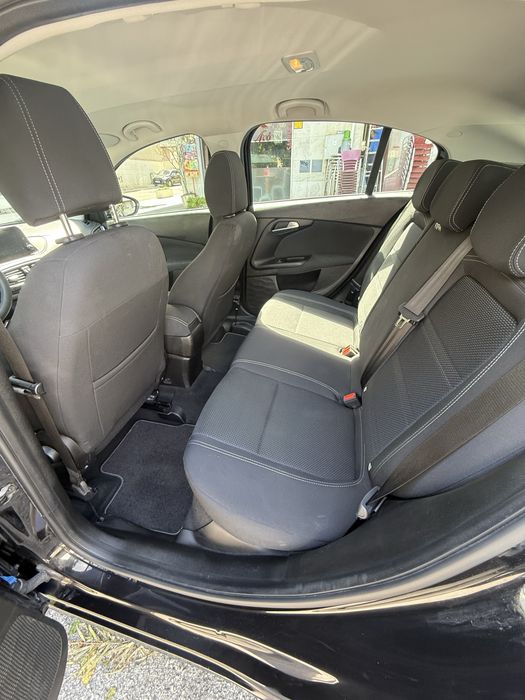 Vendo Fiat Tipo 1.3 gasóleo 12/2021