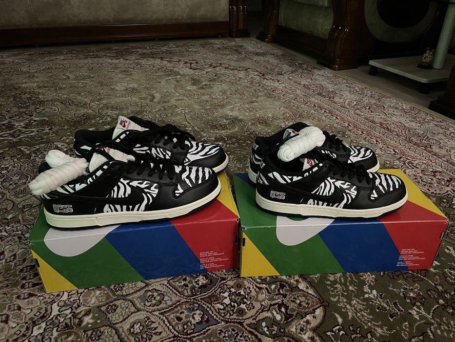 Quartersnacks × Nike SB Dunk Zebra First Look: Quartersnacks x Nike SB Dunk Low 