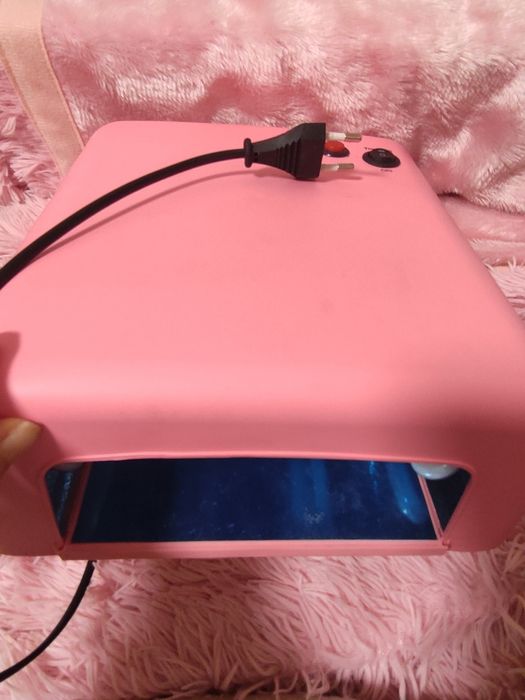 УФ лампа для манікюру