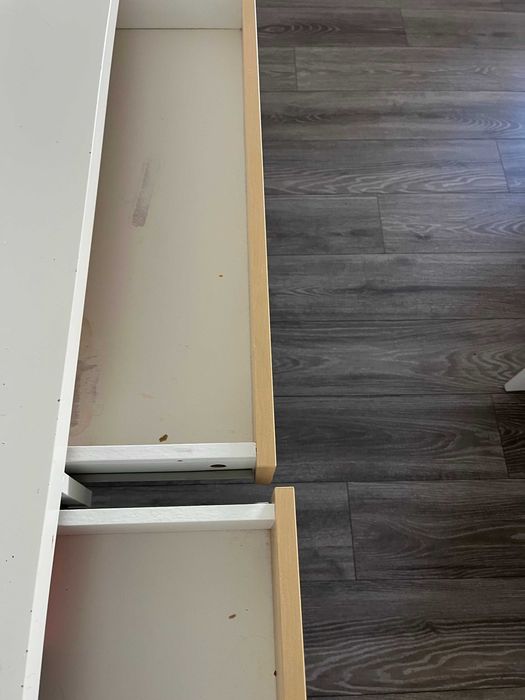 mesa secretária grande ikea em bom estado