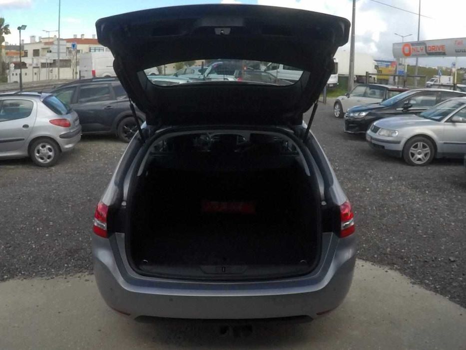 Peugeot 308 SW 1.5 HDI style Automática