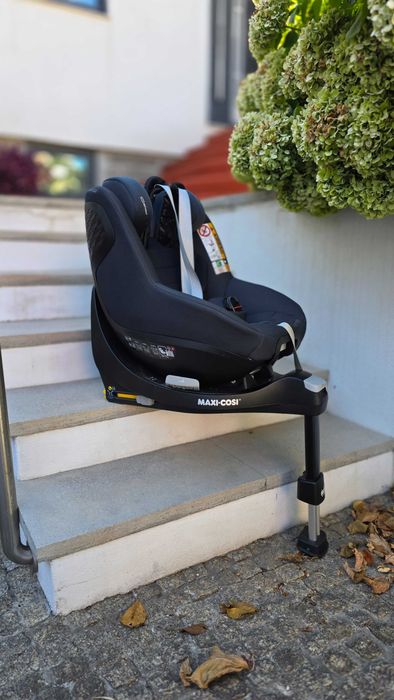 Conjunto - Carrinho, alcofa, ovo, cadeira para carro, isofix, adaptadores e cadeira refeições