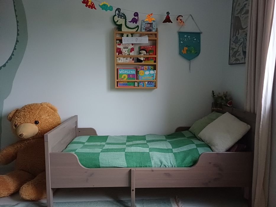 Zestaw łóżko z materacem rosnące z dzieckiem ikea Sundvik