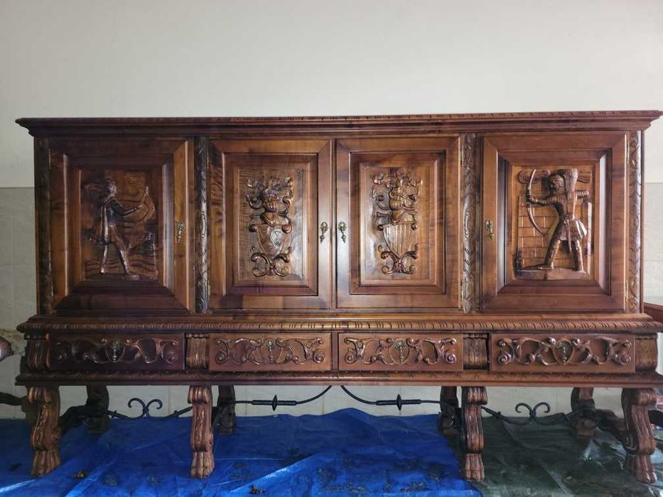 Sprzedam komplet mebli dębowych