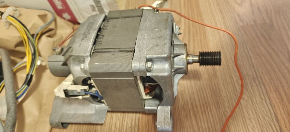 ELectrolux, Zanussi  ZWQ  6100