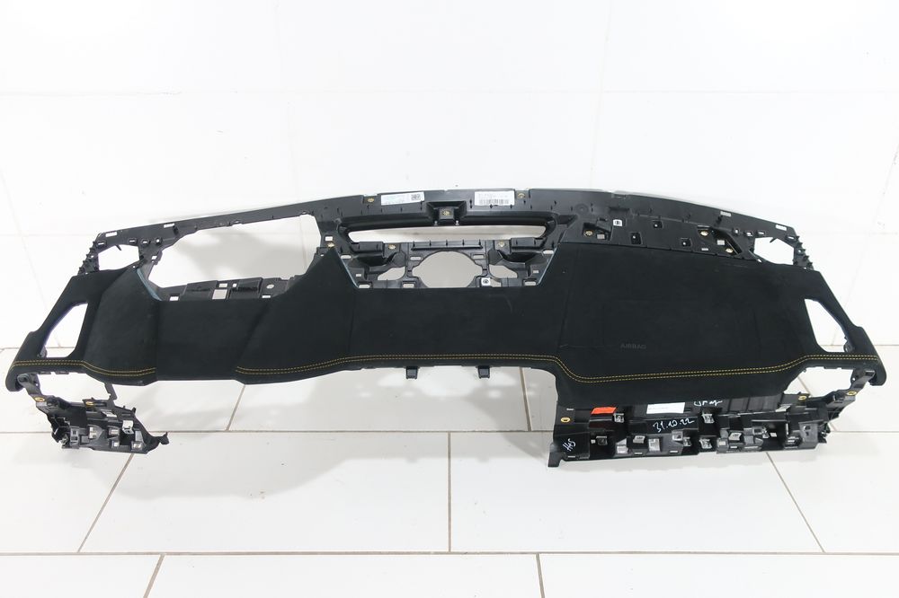 konsola alcantara lamborghini urus żółta nić