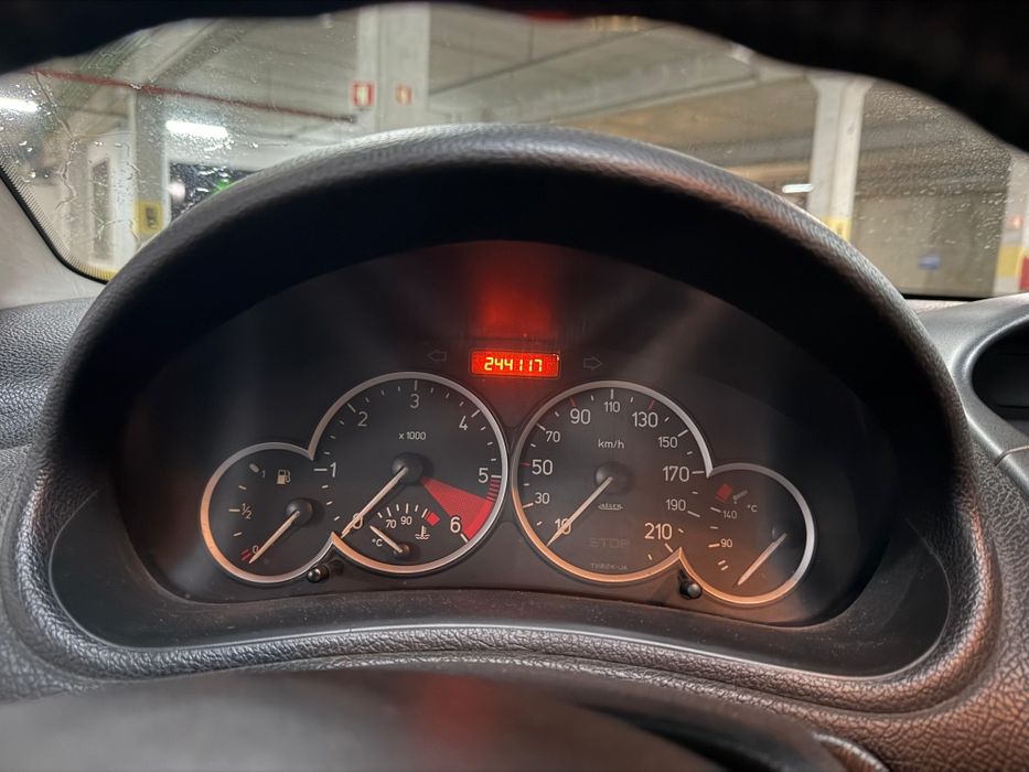 Peugeot 206 HDI 1600 5 lugares