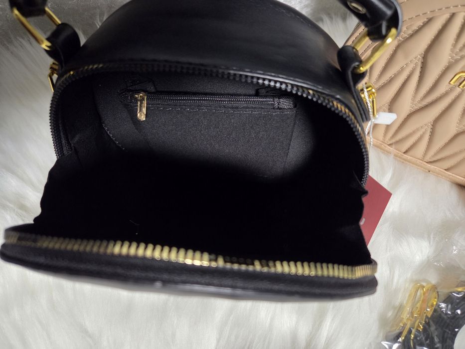 Дуже гарна новинка, Miu miu в двох кольорах