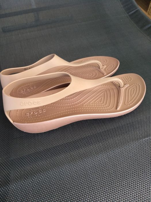 Crocs Serena Flip W8 38-39