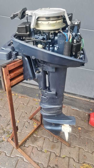 Silnik zaburtowy Yamaha 8 2t stopa L ładowanie