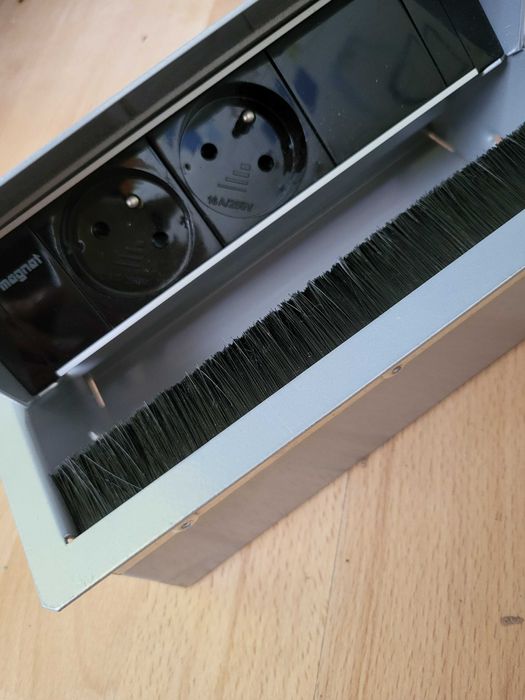 Maxbert power strip Magnat Box