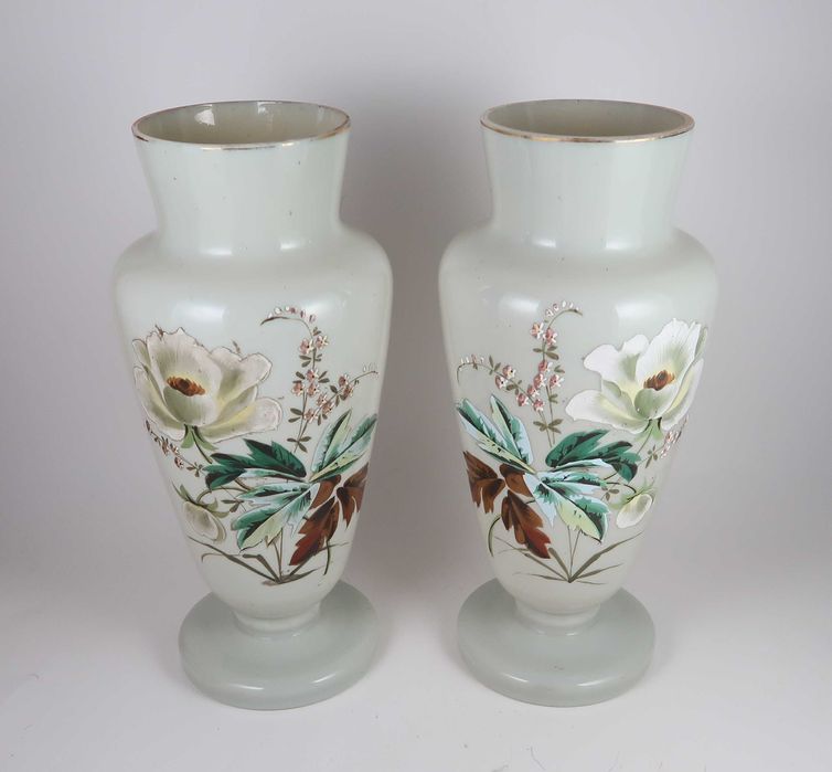 Par de Jarras em Vidro Opalino XIX/XX