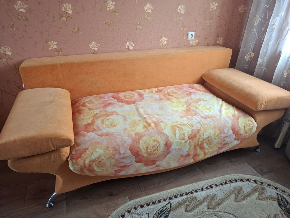 Продам розкладний диван