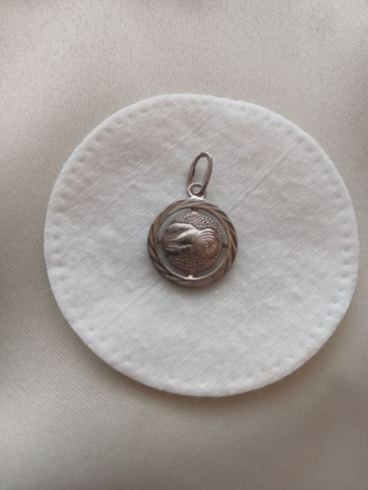 Серебрянный кулон
