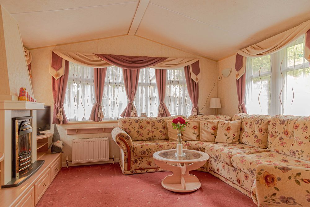 Domek w górach z prywatną plażą.