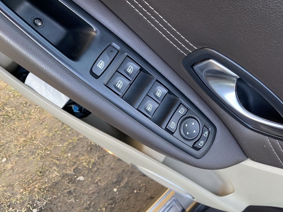 Продам гранд сценік 3 1.9 dci