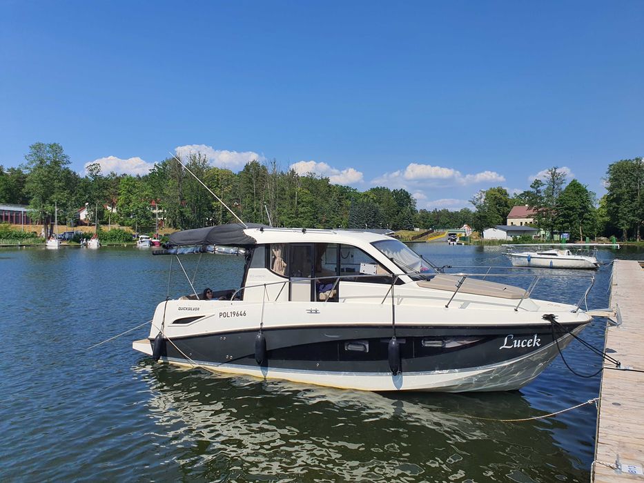Quicksilver 855 Activ Weekend (2018) | Full Opcja | MerCruiser 6.2L V8 350KM | Klimatyzacja + Generator | Stan Idealny