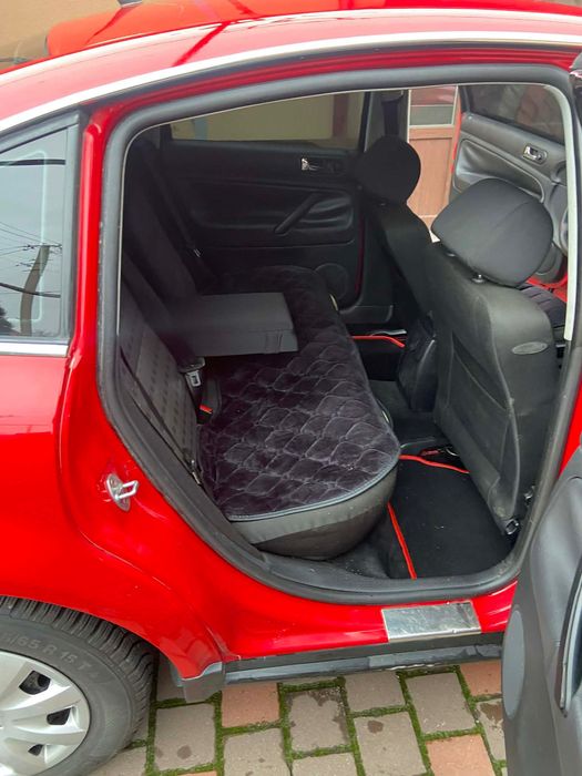 Пасат б5+ 2001 рік