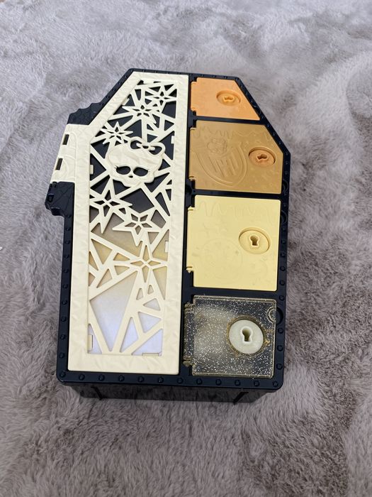 Monster High Straszysekrety Seria 2 Błyszcząca Cleo De Nile Zestaw