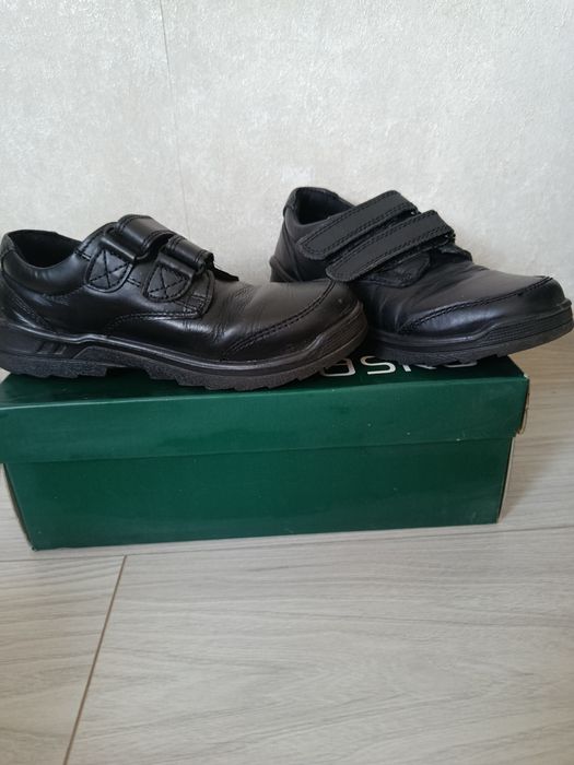 Туфлі дитячі Braska  32розмір в дуже гарному стані