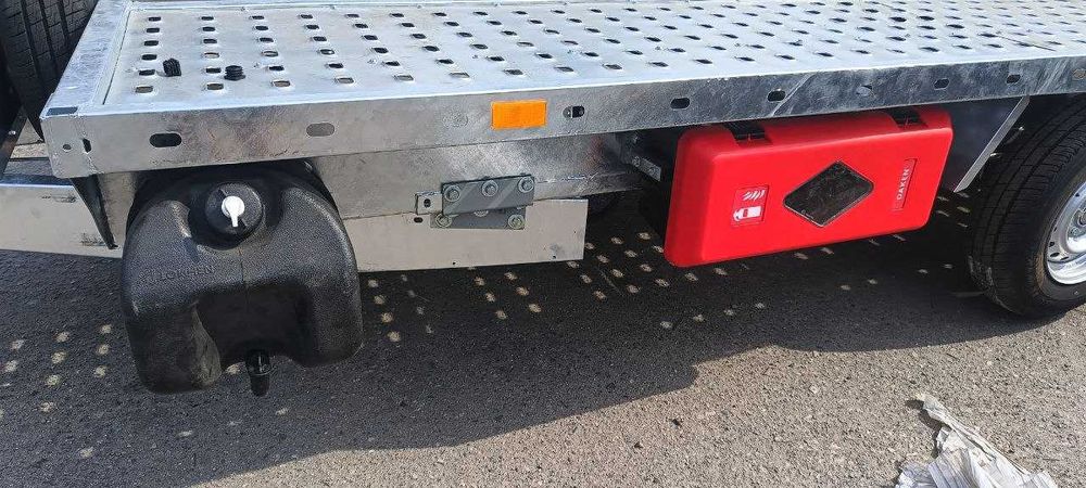 Прицеп эвакуатор. Лафет евакуатор. Трехвісний.