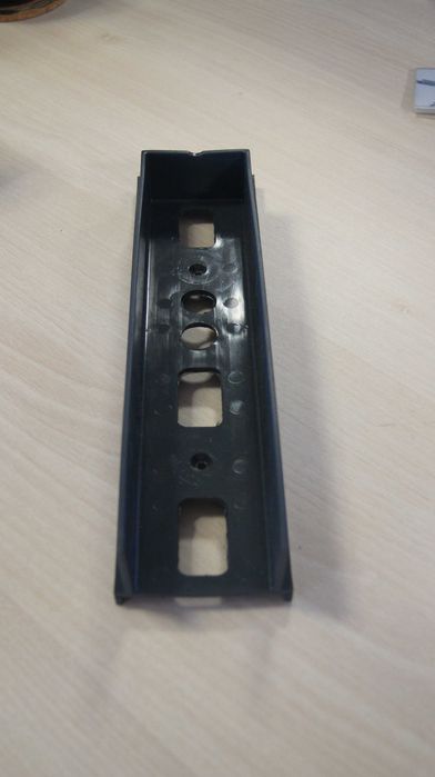 Uchwyt do podmurówek z tworzywa sztucznego 50x200x30