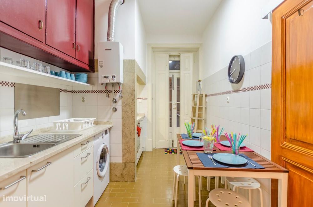 Quarto - localizado em Avenida da Liberdade Lisbon