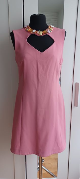 Sukienka taliowana z kamieniami River Island r L