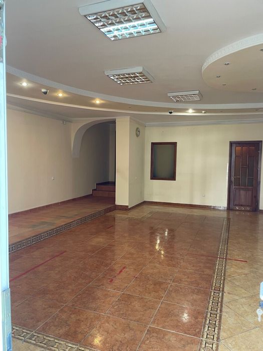 Продаж комерційного приміщення 167кв.м