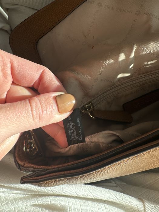 Michael Kors Vanna Medium Crossbody Bag