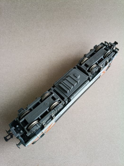 Locomotiva eléctrica Roco BB 7201 SNCF >>2600 CP H0 1/87