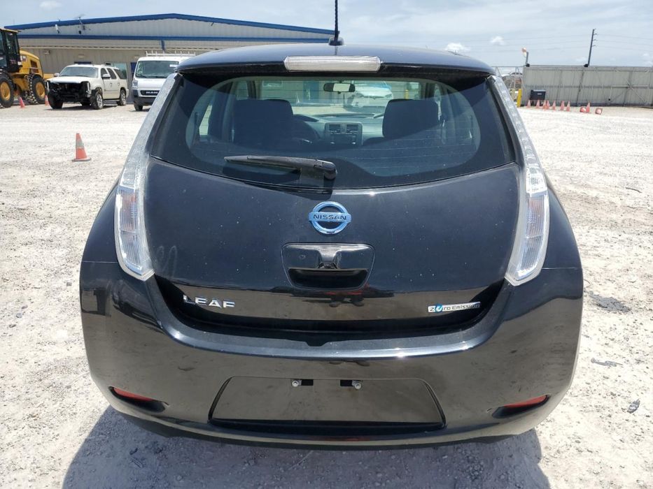 Бампер Nissan Leaf 2017- разборка лиф запчастини