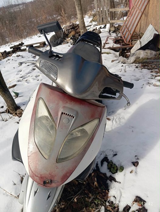 Продам скутер находу