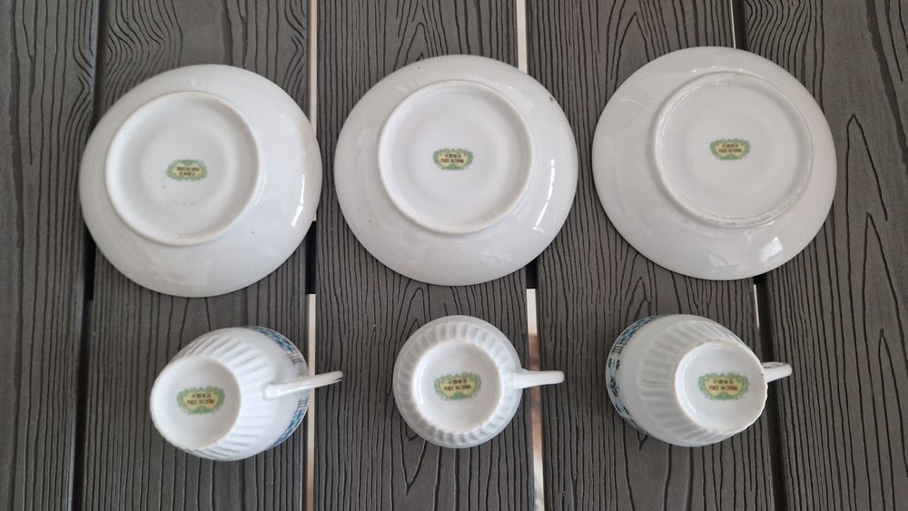 Conjunto de 3 chávenas e 3 pires de café vintage