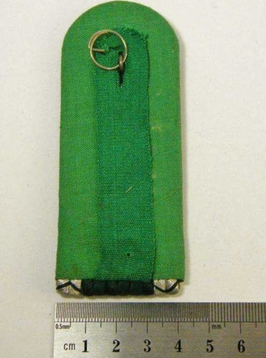 Placa de ombro da DDR Volkspolizei Wachtmeister da Alemanha de Leste (classificação original da polícia da Guerra Fria)
