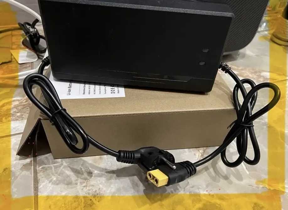 Додатковий блок живлення BLUETTI AC200P/AC200MAX - ПРИСКОРЕННЯ ЗАРЯДКИ