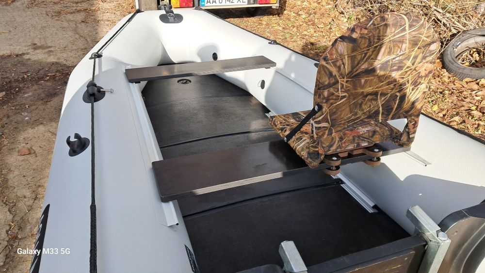 Продам лодку с мотором . Можно по отдельности