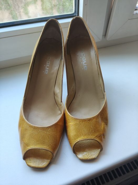 Hiszpańskie damskie buty rozmiar 39