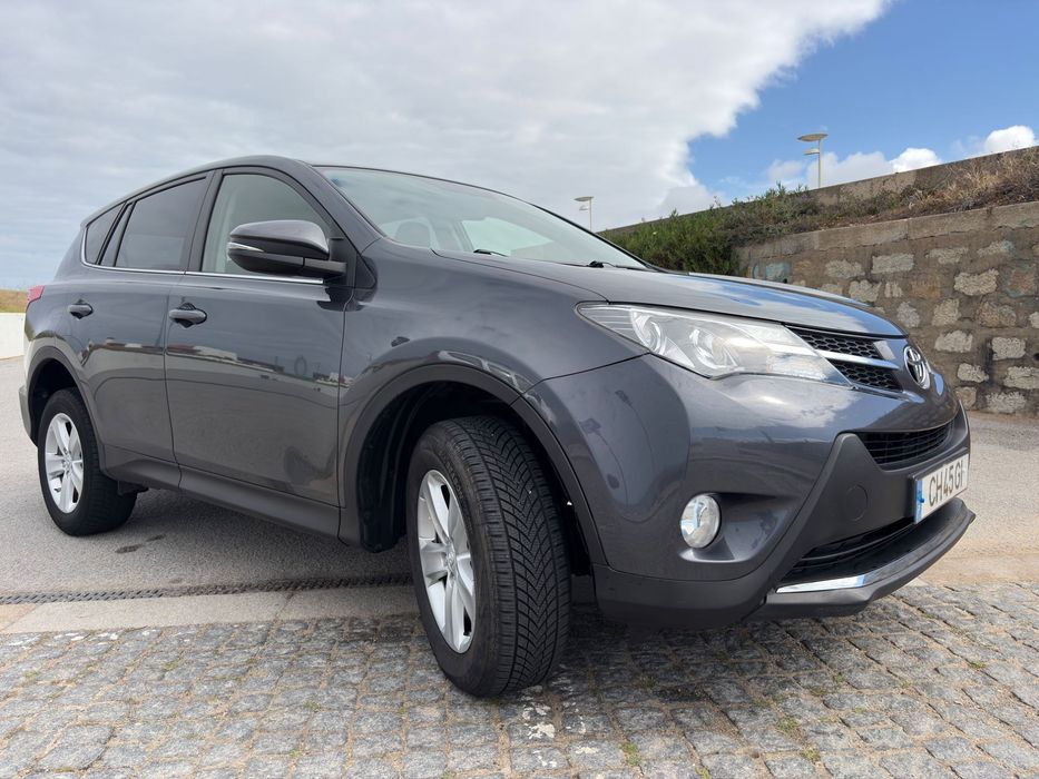 Toyota RAV4 2.2 D-4D 150cv 4x4 versão Lounge