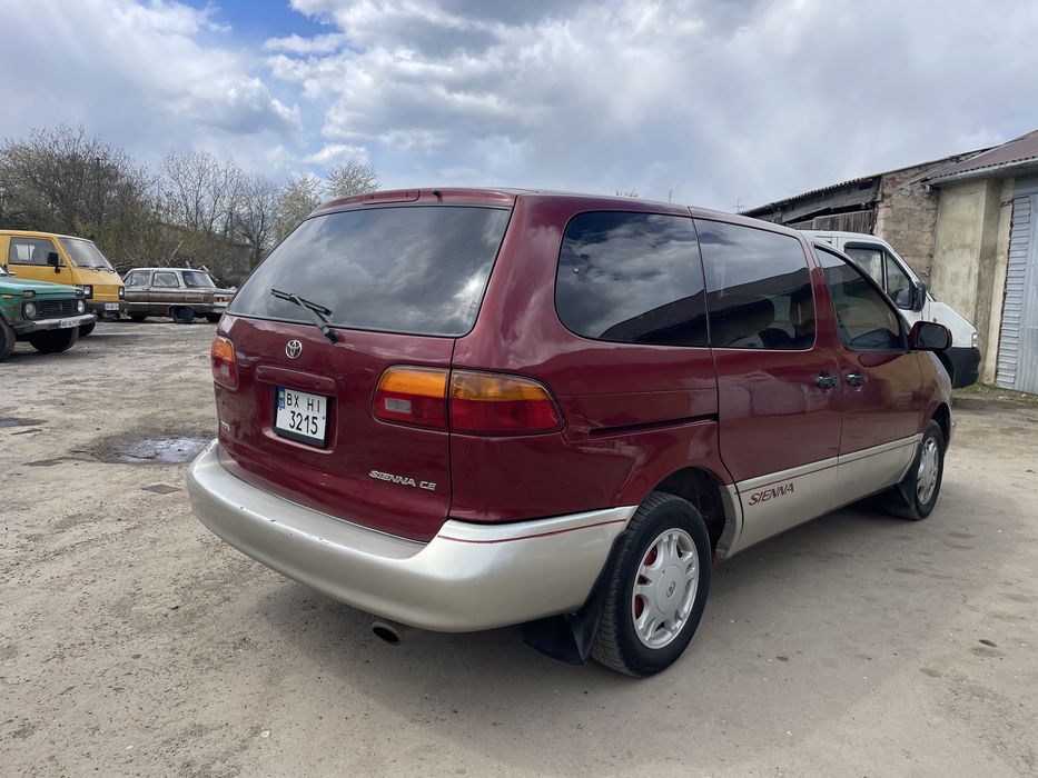 Toyota Sienna 3.0 avtomat